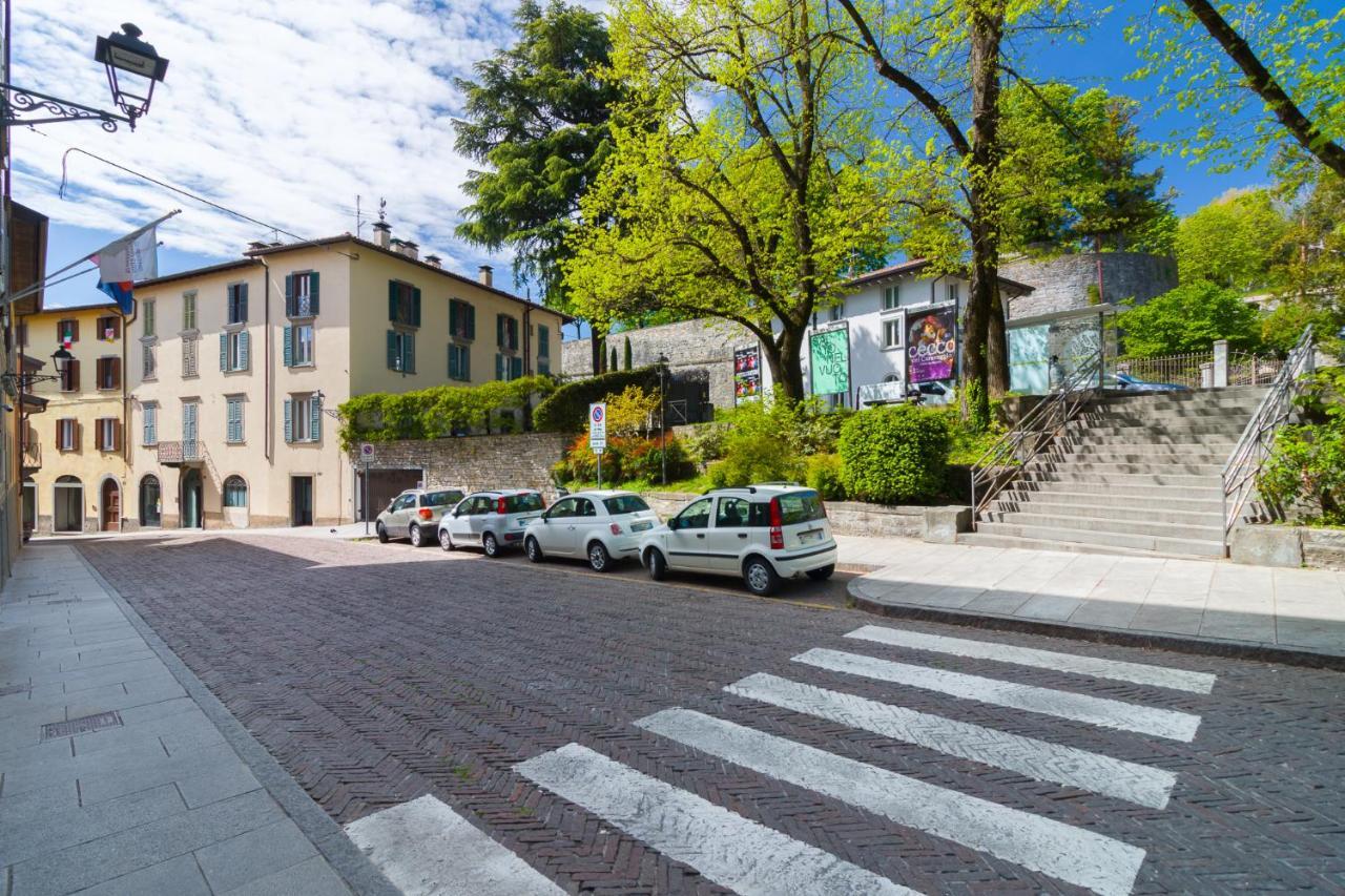 Bergamo Art - Porta Agostinoアパートメント エクステリア 写真